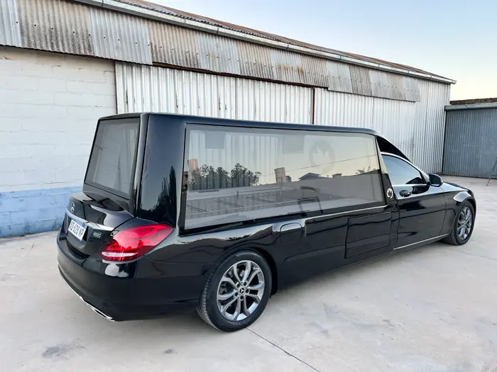 Mercedes Benz - Imagen 1